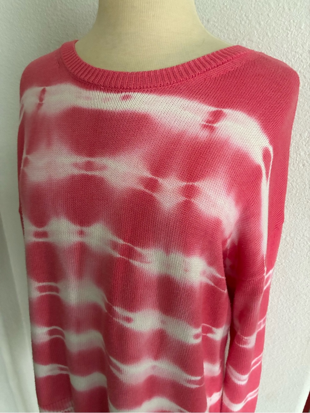 Design History sweater - Picture 2 of 4